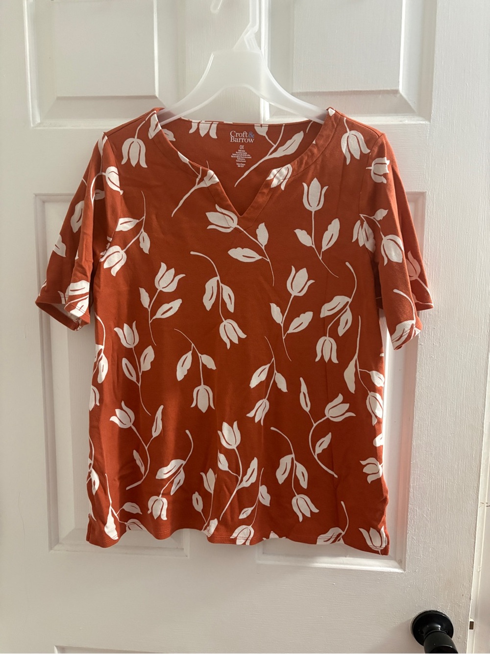 croft & barrow Rust Floral V-Neck Short Sleeve Blouse